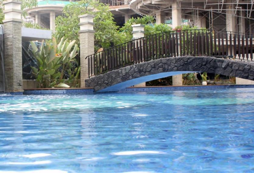 Apartemen Grand sungkono Lagoon Venetian. Surabaya Esterno foto