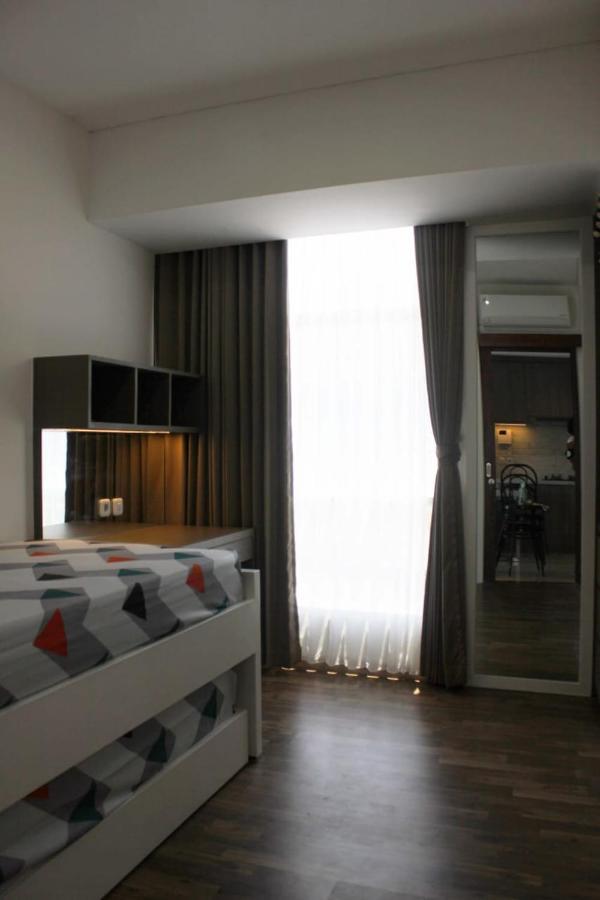 Apartemen Grand sungkono Lagoon Venetian. Surabaya Esterno foto